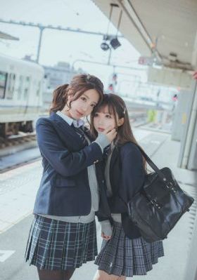 与室友裸睡互摸jiji